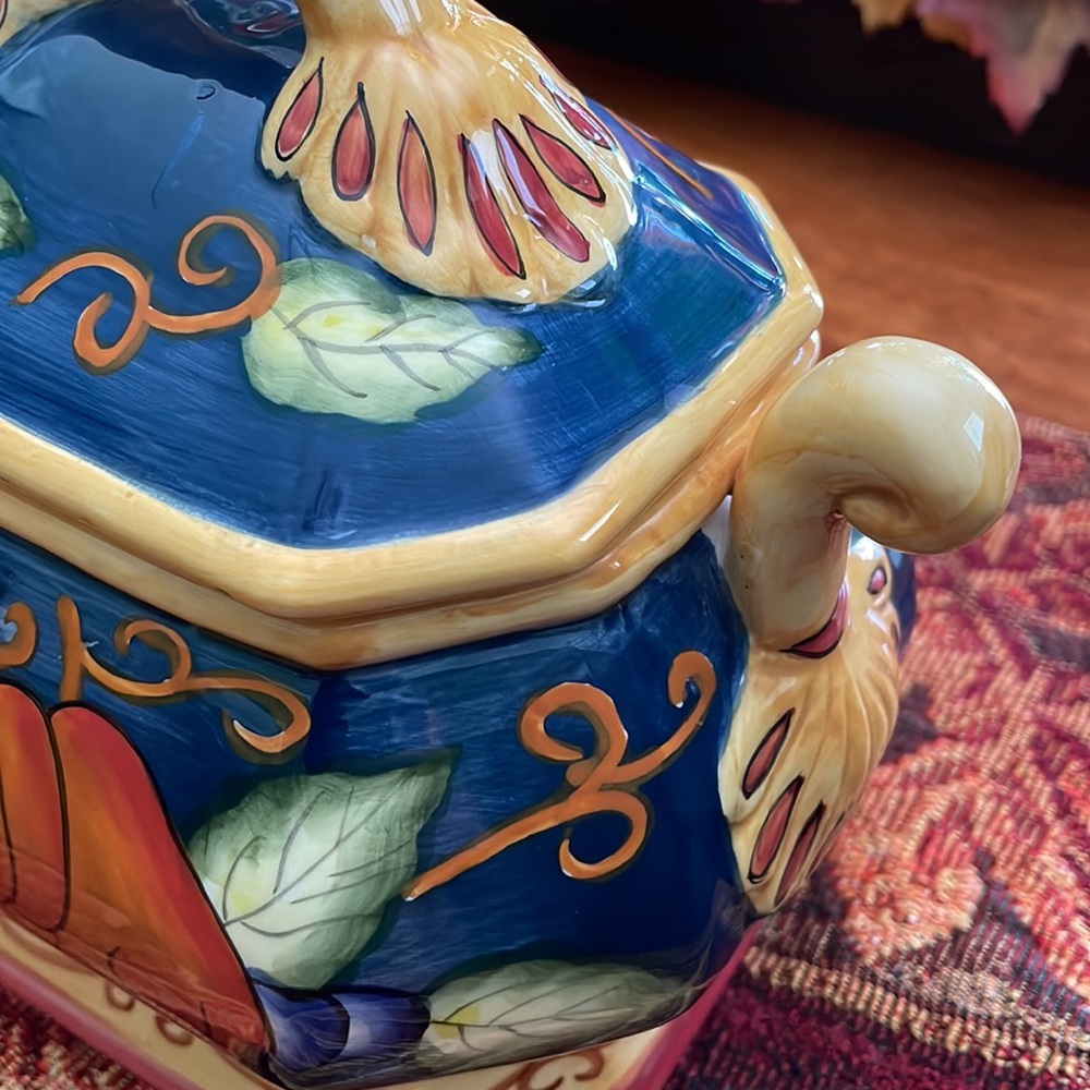 Pumpkin Vines Ceramic Fall Tureen. 8โx5โx7.5โ - Picture 3 of 16